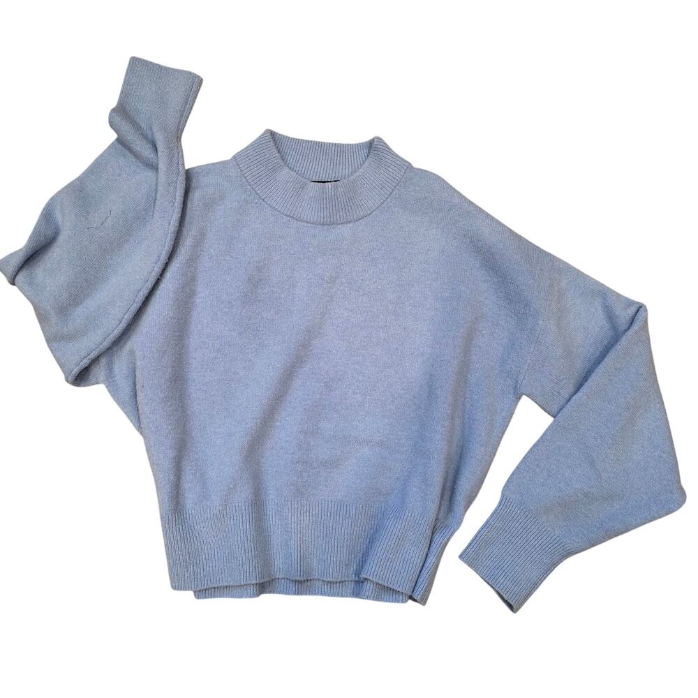 EUC French Connection baby blue vhari mock neck sweater sz M